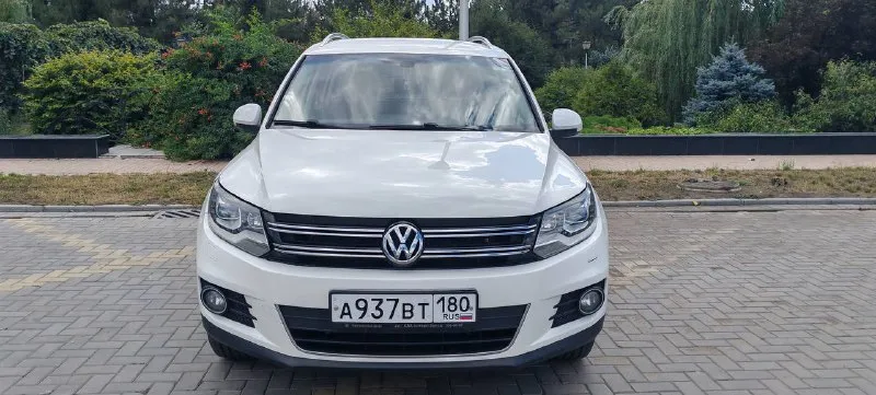 🚗 volkswagen tiguan год: 2012 тип кпп: автомат, полный привод двигатель : 2.0 tsi (cawb) пробег: 186... - фотография