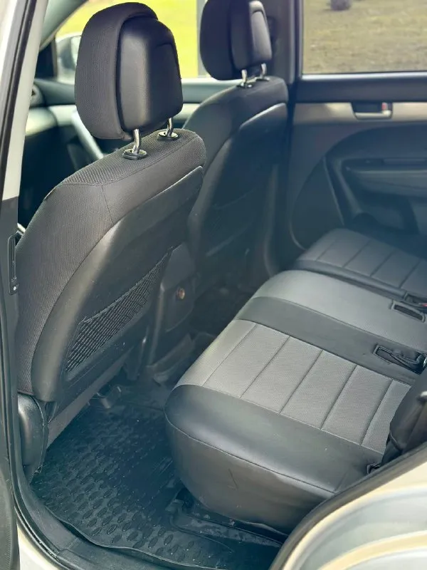 ◽️Kia sorento

💰Цена: 1 200 000р
🏢Город: мариуполь
📅Год выпуска: 2011
🧾Пробег: 186 592км.
⚙️Двигатель: 2.4
⛽Топливо: бензин
⚙️Кпп: механика

📞 Телефон:

+7-949-727-41-51
+7-949-551-91-52
+7-989-263-55-56

💾 Описание:

✅ Отличное состояние
✅ Полный привод 4х4

Надёжный двигатель 2.4 едет хорошо. Кпп и сцепление отлично. Ходовая мягкая, салон в отличном состоянии, гур, полный электропакет, abs, центральный замок, подогрев сидений, кожаный мультируль, android магнитола с камерой заднего вида, отличная зимняя резина на литых дисках.

❄️ Климат-контроль
Холодит шикарно.

❗️Успейте купить живой автомобиль без ржавчин, реагентов, и технически в очень хорошем состоянии❗️

🏦 Возможна продажа в кредит по двум документам.

Улица шевченко 2️⃣6️⃣9️⃣ - фотография - 9