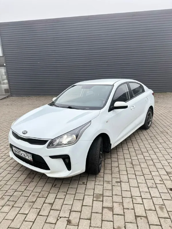 Цена 960000, донецк +79495258577
89237869556, Можно в телеграмм
Продам kia rio 2017 года, 1.4 мкпп 6 ступеней, резвый, юркий, экономичный.
Оригинальный птс, две записи, я собственник, 2 ключа. Автомобиль в отличном внешнем и техническом состоянии, кузов преимущественно в родном окрасе, не требует вложений. Обслуживание согласно регламента. Салон чистый, ухожен, без дтп.
Хорошая комплектация: кондиционер, обогрев руля, сидений, зеркал, все стеклоподъемники, датчик давления в шинах, мультируль и т. Д. Авто на зимней резине, летняя в комплекте - фотография - 5
