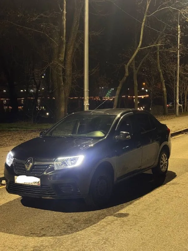 Продам рено логан 2015 года. мотор 1.6. пробег 208. тыс. км. техническая часть в хорошем состоянии.... - фотография