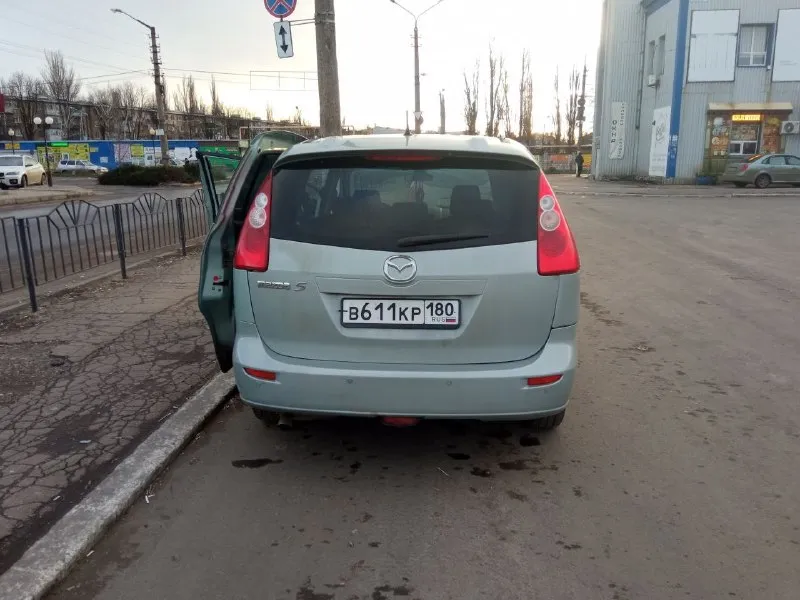 Продаю машину mazda 5 цена 450 тыс остальные вопросы в лс или по телефону +79494263921 город харцызс... - фотография