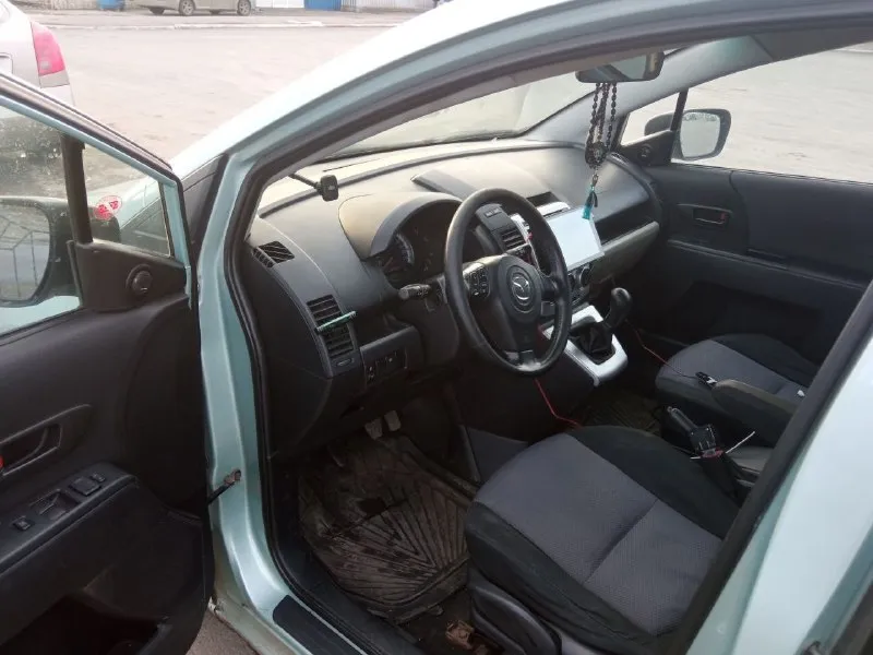 Продаю машину mazda 5 цена 450 тыс остальные вопросы в лс или по телефону +79494263921 город харцызск 📞 звоните: +7(949)4263921 - фотография - 4