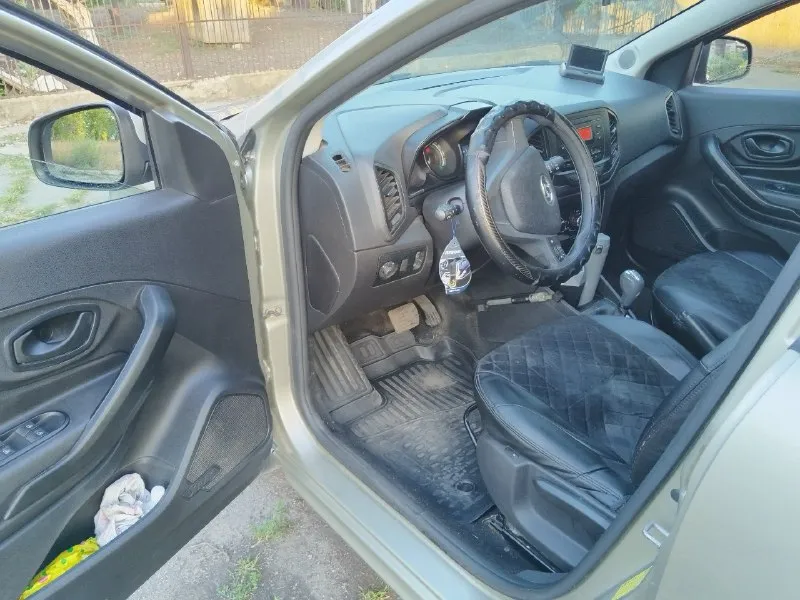 Продам ваз x-ray 2017 г. в. мотор 1,8 122 л. с. кпп - робот пробег 83 000 км. автомобилем владею 2 года. проехал около 25 тыс км. машина в хорошем состоянии, вложений не требует. полости обработаны, ржавчины нет. на 65 тыс был заменен ремень грм. менялись шаровые, стойки стабилизатора, тормозные колодки. машина никаких проблем не доставляла. все сухое, течей нет. 4 стеклоподъемника, кондей морозит. 2 комплекта резины (лето легкосплавы, зима штампы). осмотр донецк петровка. 770 000 руб. торг. +79498150744 руслан. 📞 звоните: +7(949)8150744 - фотография - 4