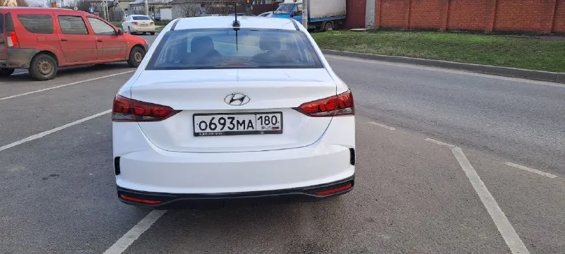 Продам хёндай солярис 2020год декабрь 1.4 6 пробег 149 000 в отличном состоянии масло не берёт от замены до замены, комплектация, 2 эсп, кондиционер, asr, машина без вложений, масла фильтра всё поменяно резина зима новая цена 1200000 т. +79495024353 📲 tg: gennadii 📞 звоните: +7(949)5024353 - фотография - 5