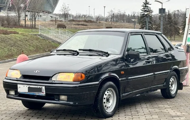 В продаже лада самара ваз 2115 пробег 124.000 тсч км год выпуска 2008 обьем двигателя 1.6v8 комплектация lux электро стекла подъемники подогрев сидений подогрев заднего стекла так же установления сигнализация центральный замок акустика pioneer оригинальная ! новая резина зима❄️ диски r14 за все время эксплуатации один владелец автомобиль в отличном состояние не требует вложений от слова совсем ! машина в донецке технический авто обслужен без вложений !, кузов без рыжиков, и вздутий. по документам любой вид оформление ) цена 290.000.р возможен торг номер телефона +79495644736 +79496935850 +79496209974 - фотография - 2