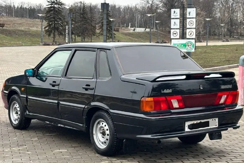 В продаже лада самара ваз 2115 пробег 124.000 тсч км год выпуска 2008 обьем двигателя 1.6v8 комплектация lux электро стекла подъемники подогрев сидений подогрев заднего стекла так же установления сигнализация центральный замок акустика pioneer оригинальная ! новая резина зима❄️ диски r14 за все время эксплуатации один владелец автомобиль в отличном состояние не требует вложений от слова совсем ! машина в донецке технический авто обслужен без вложений !, кузов без рыжиков, и вздутий. по документам любой вид оформление ) цена 290.000.р возможен торг номер телефона +79495644736 +79496935850 +79496209974 - фотография - 5