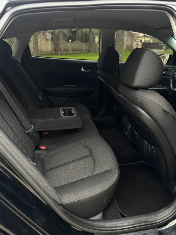 Тел. +79496447942 продам kia optima 2016г. в идеальном состоянии! по автомобилю делать не чего не надо!! готов ехать на любые проверки за ваш счёт!!! птс оригинал один владелец по птс! переоформление в мрэо комплектация двигатель 2.4 бензин коробка автомат пробег 158т abs esp airbag круиз контроль бортовой компьютер подогрев зеркал электро зеркала камера заднего вида кондиционер, заправлен холодит! 4 стеклоподъемника хорошая резина цена 1🍋335т. р очень срочно торг !! - фотография - 9