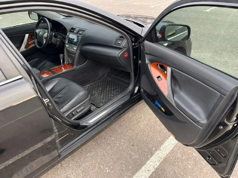 Продается тойота камри 40 2008 года мотор 2,4 литра сборка япония пробег 255.235к я собственник птс оригинал 4 хозяина по документам полный порядок машина на уверенном ходу стоят хорошие би лед модули- ночью ездить одно удовольствие стоит на машине магнитола андроид с sim картой г. донцек киевский район остальные интересующие вопросы по тел. +79495521319 цена 999.999 - фотография - 10