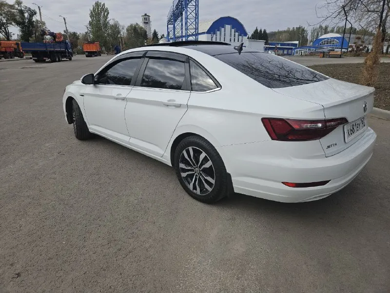Volkswagen jetta 2019г 1.4 автомат, 67т. км машина в хорошем состоянии без вложений,2🍋100т. р, торг +79493449109 📲 tg: игорь 📞 звоните: +7(949)3449109 - фотография - 3