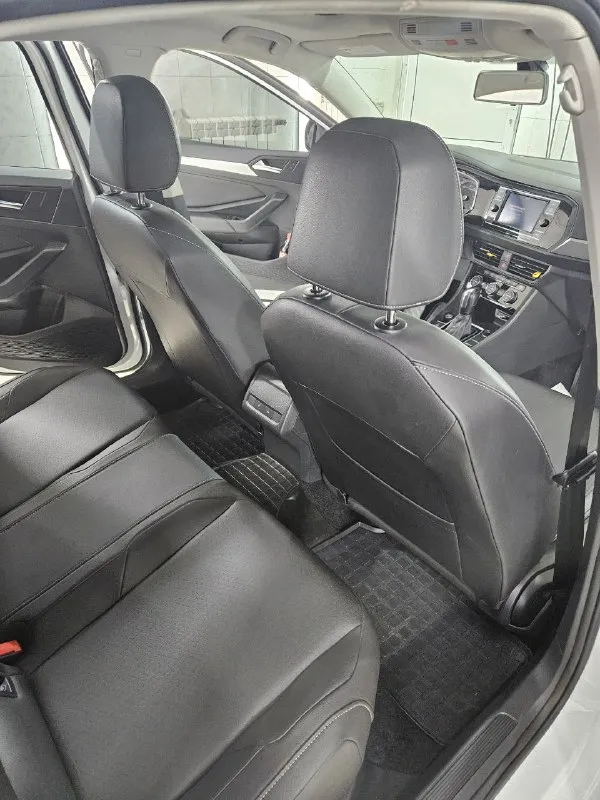 Volkswagen jetta 2019г 1.4 автомат, 67т. км машина в хорошем состоянии без вложений,2🍋100т. р, торг +79493449109 📲 tg: игорь 📞 звоните: +7(949)3449109 - фотография - 9