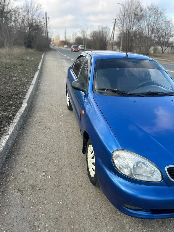 Продам daewoo lanos 2008 года выпуска. автомобиль в хорошем состоянии, «сел и поехал». бензин, 284 963 родной пробег. мотор 1.5, масло не расходует. коробка без нареканий. ходовая часть полностью обслужена. кузов без дтп, в хорошем состояние. пороги, днище, стаканы не гнилые. есть нюансы по лкп. гур, 2 стеклоподъемника. 2 комплекта резины на дисках (лето-зима), отдам с авто зап. части по ходовке. юридически чистый автомобиль осмотр донецк 230.000 рублей. торг у капота +7 (949) 369-90-57 - фотография - 7