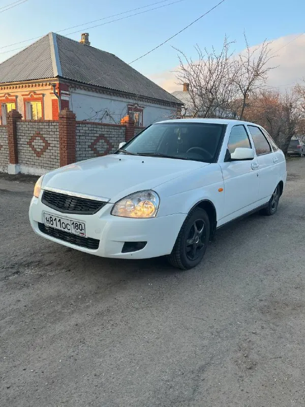 Продам lada priora! год - 2008 газ - евро 4 (узаконен)! двигатель 16-ти клапанный работает отлично, масло не расходует! коробка работает отлично не хрустит не выбивает! ходовая отличная! дно живое, кузов в хорошем состоянии есть несколько рыжиков не значительных! салон в хорошем состоянии! электрика работает вся исправно! осмотр г. мариуполь цена - 285 тысяч рублей. тел. +79494970042 - фотография - 2