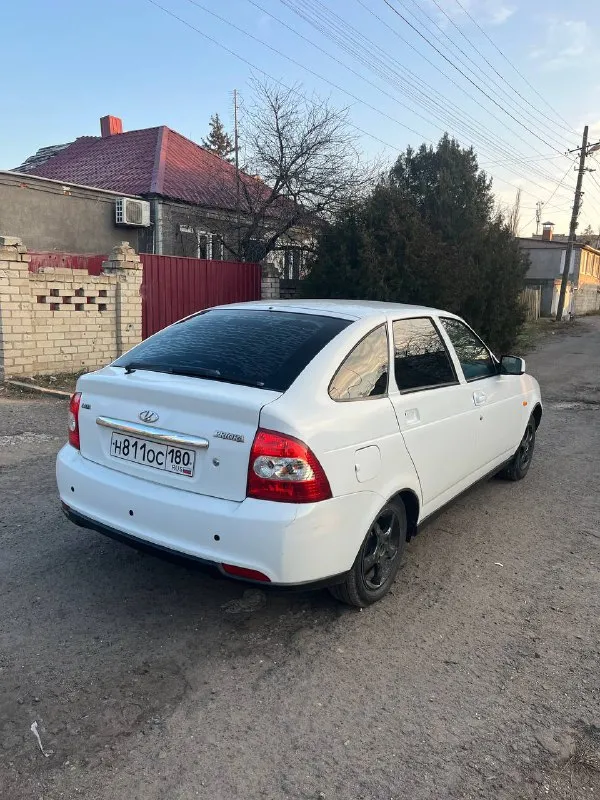 Продам lada priora! год - 2008 газ - евро 4 (узаконен)! двигатель 16-ти клапанный работает отлично, масло не расходует! коробка работает отлично не хрустит не выбивает! ходовая отличная! дно живое, кузов в хорошем состоянии есть несколько рыжиков не значительных! салон в хорошем состоянии! электрика работает вся исправно! осмотр г. мариуполь цена - 285 тысяч рублей. тел. +79494970042 - фотография - 3
