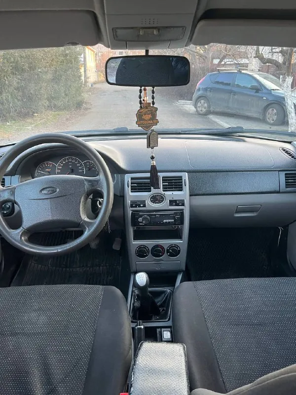 Продам lada priora! год - 2008 газ - евро 4 (узаконен)! двигатель 16-ти клапанный работает отлично, масло не расходует! коробка работает отлично не хрустит не выбивает! ходовая отличная! дно живое, кузов в хорошем состоянии есть несколько рыжиков не значительных! салон в хорошем состоянии! электрика работает вся исправно! осмотр г. мариуполь цена - 285 тысяч рублей. тел. +79494970042 - фотография - 8