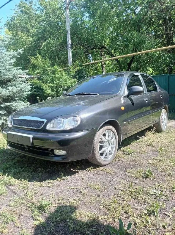 Продам ланос 2010 год. автомобиль в отличном состоянии, всё работает, пробег родной, резина новая на шипах. остальные вопросы по телефону. торг уместен. +79494231824 цена 470.000 📞 звоните: +7(949)4231824 - фотография - 4