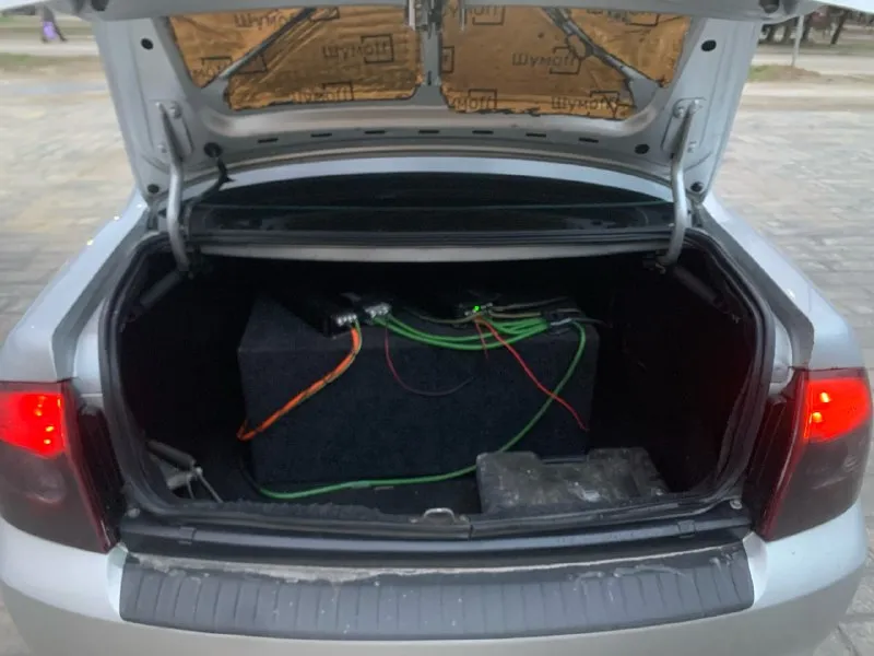 Продам приора 2 2016 год в красивом цвете (снежная королева) состояние хорошее в круг новые тормоза... - фотография