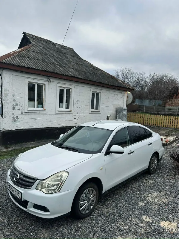 Nissan almera продаю личный автомобиль, я собственник машина на учете на мне. 2018 года выпуска. в одних руках 4 года. на данный момент на машине 76.000 км, оригинал любые проверки. по технике без нареканий, все работает включается, едет ровно, каких-то посторонних стуков звуков нет. кузов весь ровный, дтп не было, кузов проемы крыша в родной краске. на машине установлена дорогая мультимедиа с сенсорным экраном и хорошими динамиками. два комплекта резины лето/зима. есть кондиционер (работает), гидроусилитель руля, 4 стеклоподъемника, системы безопасности все родные в рабочем состоянии. по машине нюансов нет. продажа по причине приобретения жилья. цену вижу 850.000₽ с разумным торгом у капота реальному покупателю. +79494586120 📞 звоните: +7(949)4586120 - фотография - 2