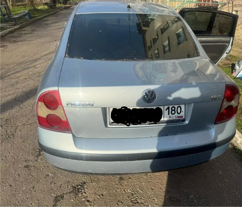 Срочно продам volkswagen passat b5 1,8 turbo, 2001г пробег родной 228234 машина в идеальном состоянии вложений не требует седан кондиционер, печка все работает коробка автомат работает без нареканий 180 регион двигатель и коробка передач в идеальном состоянии сел и поехал с комфортом документы впорядке цена: 475.000р + торг у капота, осмотр г. зугрэс номер для связи: +7 (949) 620-81-89 александр 📞 звоните: +7(949)6208189 - фотография - 4
