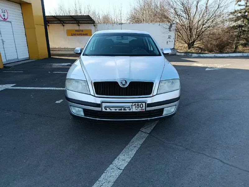 Продаю автомобиль skoda октавия а5. 2008 года выпуска двигатель 1.6 bsf мкпп 5 второй хозяин во влад... - фотография