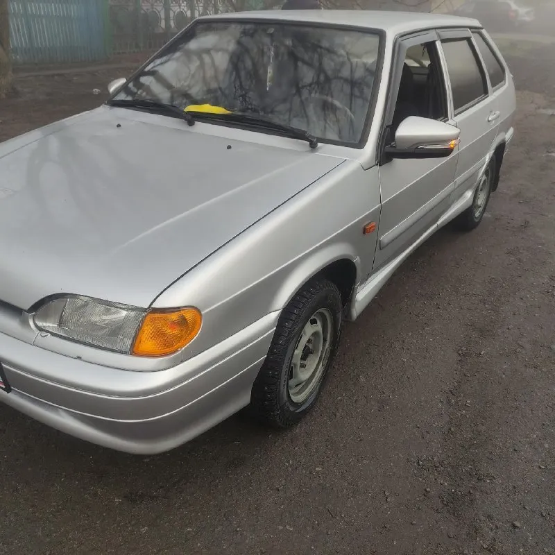 Срочно продам свой личный ваз-2114 2011 год пробег 206 цена 100 000 руб авто в красивом цвете снежная королева автомобиль технический и внешне в хорошем состоянии чистый ухоженный салон кузов в хорошем состоянии днище пороги стаканы лонжероны всё целое не вареное автомобиль без дтп весь металл родной стёкла все заводские включая лобовое ходовочка мячик всё делалось вовремя электрика вся рабочая до мелочей музыка центральный замок сигнализация два комплекта ключей новая зимняя резина viatti также комплект в сборе летней резины с документами полный порядок без штрафов и ограничений автомобиль продаётся с переоформлением я владелец остальные вопросы по телефону также по запросу могу сбросить дополнительно фото видеообзор разумный торг после осмотра номер телефона для связи осмотр харцызск макеевка номер телефона для связи +7 949-449-55-03 если не на связи пишите в л. с. 📞 звоните: +7(949)4495503 - фотография - 3