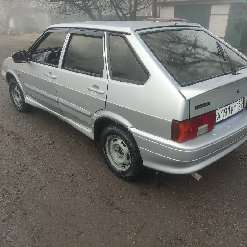 Срочно продам свой личный ваз-2114 2011 год пробег 206 цена 100 000 руб авто в красивом цвете снежная королева автомобиль технический и внешне в хорошем состоянии чистый ухоженный салон кузов в хорошем состоянии днище пороги стаканы лонжероны всё целое не вареное автомобиль без дтп весь металл родной стёкла все заводские включая лобовое ходовочка мячик всё делалось вовремя электрика вся рабочая до мелочей музыка центральный замок сигнализация два комплекта ключей новая зимняя резина viatti также комплект в сборе летней резины с документами полный порядок без штрафов и ограничений автомобиль продаётся с переоформлением я владелец остальные вопросы по телефону также по запросу могу сбросить дополнительно фото видеообзор разумный торг после осмотра номер телефона для связи осмотр харцызск макеевка номер телефона для связи +7 949-449-55-03 если не на связи пишите в л. с. 📞 звоните: +7(949)4495503 - фотография - 5