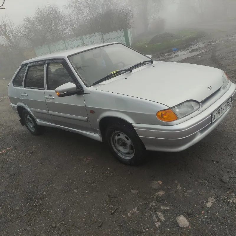 Срочно продам свой личный ваз-2114 2011 год пробег 206 цена 100 000 руб авто в красивом цвете снежная королева автомобиль технический и внешне в хорошем состоянии чистый ухоженный салон кузов в хорошем состоянии днище пороги стаканы лонжероны всё целое не вареное автомобиль без дтп весь металл родной стёкла все заводские включая лобовое ходовочка мячик всё делалось вовремя электрика вся рабочая до мелочей музыка центральный замок сигнализация два комплекта ключей новая зимняя резина viatti также комплект в сборе летней резины с документами полный порядок без штрафов и ограничений автомобиль продаётся с переоформлением я владелец остальные вопросы по телефону также по запросу могу сбросить дополнительно фото видеообзор разумный торг после осмотра номер телефона для связи осмотр харцызск макеевка номер телефона для связи +7 949-449-55-03 если не на связи пишите в л. с. 📞 звоните: +7(949)4495503 - фотография - 7