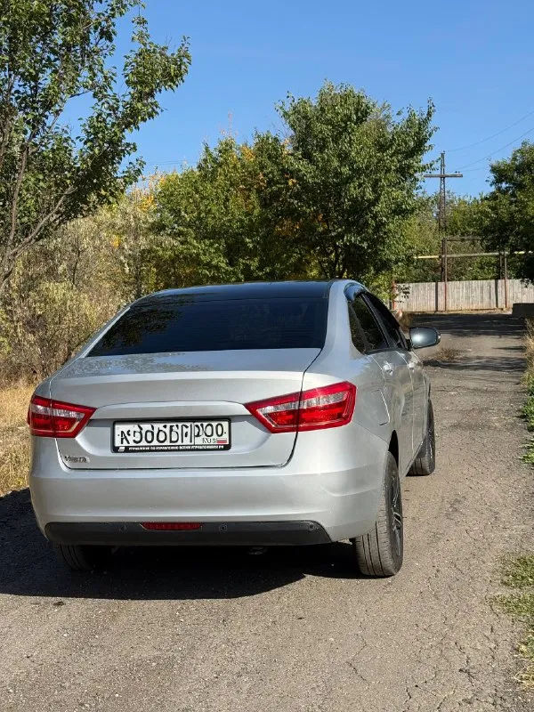 Продам lada vesta год: 2021 (куплена в 2022) пробег: 38.000км собственник один состояние идеальное, зимняя резина на штампах(не ржавые) имеется комплект летней резины на литье, би лед линзы в птф, доводчики багажника, четыре стеклоподъемника, сигнализация с автозапуском, замена масла каждые 8тыс. км цена: 1.150.000 +79499718262 алексей машина находится в донецке - фотография - 3