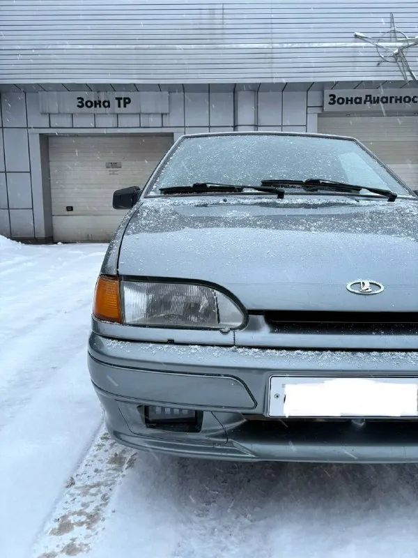 Продам ваз 2114 2012 год установлен газ евро 4 вписан в птс пробег-168,000 мотор откапитален недавно стоят валы и прошивка, едет очень бодро авто в хорошем и живом состоянии, сел поехал! кузов в хорошем состоянии без ржавчины и рыжиков новая зимняя резина цена-290,000 +79494576656 - фотография - 2