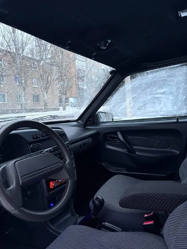 Продам ваз 2114 2012 год установлен газ евро 4 вписан в птс пробег-168,000 мотор откапитален недавно стоят валы и прошивка, едет очень бодро авто в хорошем и живом состоянии, сел поехал! кузов в хорошем состоянии без ржавчины и рыжиков новая зимняя резина цена-290,000 +79494576656 - фотография - 4