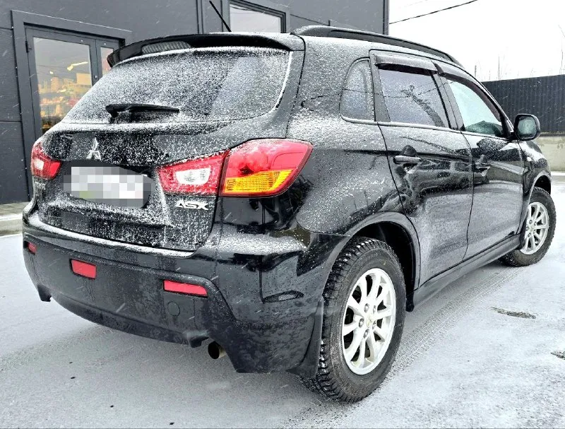 Продаётся автомобиль mitsubishi asx 2013 года, 1,6 механика, автомобиль без дтп, в отличном состоянии без гнили и ржавчин. салон ухоженный на новой зимней резине, автомобиль обслужевался по регламенту каждые 8 тыщ менял масло оригинальное mitsubishi. 5/40 по ходовой части всё хорошо, стоят новые лэд лампы свет очень 👍 юридически чист продажа с полным переоформлением. писать или звонить в телеграмм по номеру +79496167298 место осмотра г. донецк осмотр по договорённости так как работаю в области, цена 1.000000 продажа с полным переоформлением. 📲 tg: анна 📞 звоните: +7(949)6167298 - фотография - 4