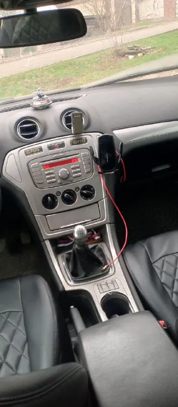 Продам ford mondeo 4 год выпуска 2007 объём двигателя 2 л пробег 277 тыс мкпп гур, abs, кондиционер, эл. регулировка зеркал, подогрев: передних сидений, лобового стекла, 4 стеклоподъёмника продажа с переоформлением, я собственник. запретов, залогов, штрафов-нет. цена 400т. , торг. осмотр нижняя крынка детали по телефону: +79185731974 +79494227581 📲 tg: @elenka261 📞 звоните: +7(949)4227581 - фотография - 5