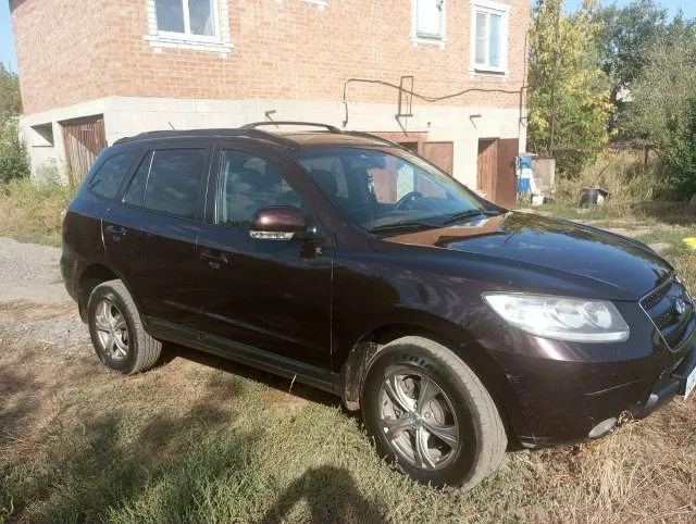 Продам hyundai santa fe 2, 2,7 at, 2008 г. , стоит газ-евро 4. пробег 190 тысяч коробка автомат, обы... - фотография