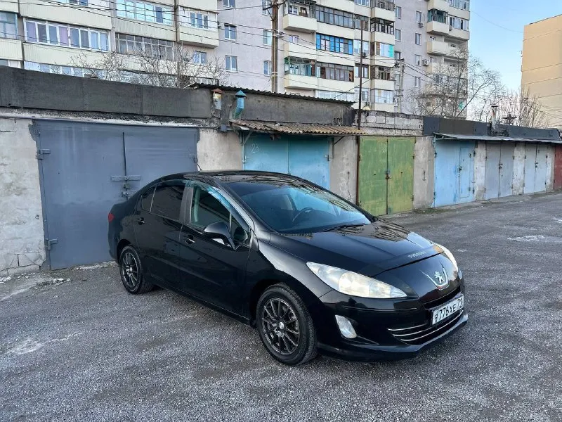 Продам peugeot 408, 2013 год двигатель 1.6 бензин, акпп асин полноценный автомат 6 ступенчатый, авто... - фотография