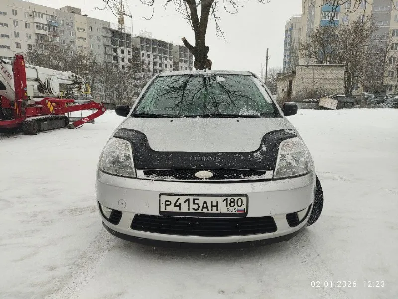 Продам ford фиеста 2004г двигатель 1,6 кпп механика кондиционер (работает) новый акб два комплекта р... - фотография