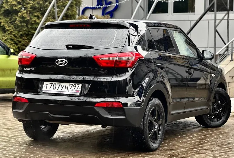 Продам hyundai creta год:2017 :1.6 коробка:автомат пробег:156.000км цена:1.585.000₽ номер: +79495011956 или +79494952372 на обоих номерах есть телеграмм авто в идеальном состоянии без вложений сел и поехал, кузов автомобиля выглядит идеально как на фото, не ржавчин не вмятины не царапин, кузов как у нового авто, техническая часть автомобиля на 5+ обслуженная за машиной был должный уход! хорошая комплектация:мульти руль, электра зеркала, подогревы сидений, датчики дождя и света, хорошая мульти медия с bt, aux, usb, подогрев руля, помощь при подъеме и спуске и много другое, больше информации по телефону! 📲 tg: @jora_raketa 📞 звоните: +7(949)5011956 - фотография - 5