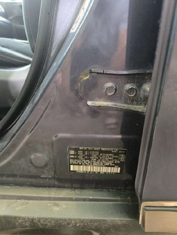 Продается субару оутбек 2017г, регистрация днр, пробег 217000км, зимняя и летняя резина новые, цена 1900000р, +79493658172 находится в амвросиевке 📞 звоните: +7(949)3658172 - фотография - 3