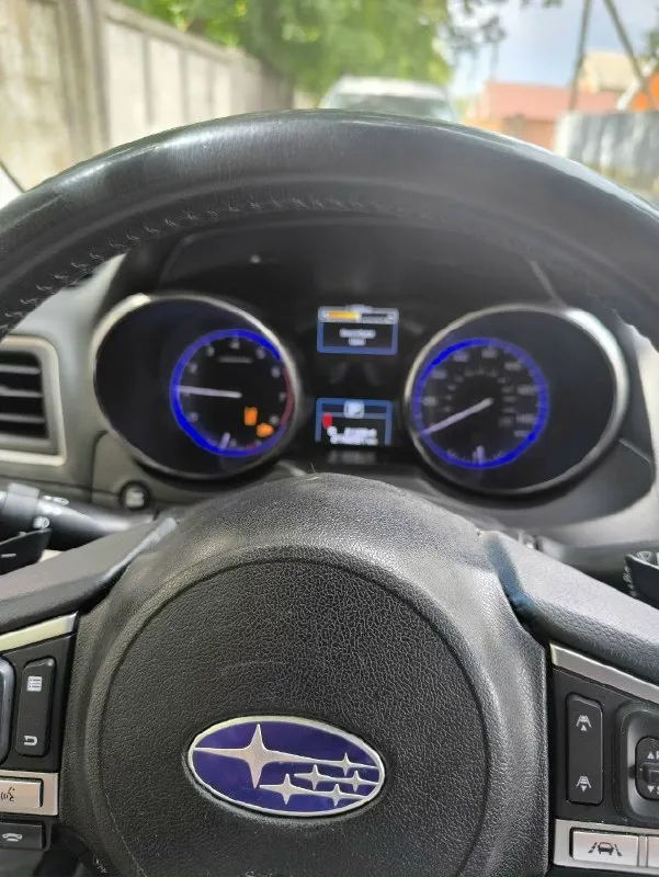 Продается субару оутбек 2017г, регистрация днр, пробег 217000км, зимняя и летняя резина новые, цена 1900000р, +79493658172 находится в амвросиевке 📞 звоните: +7(949)3658172 - фотография - 4