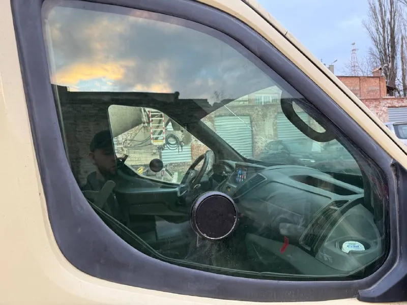 В продаже бронированный форд транзит, 2015 г. в. 2,2 дизель птс оригинал один окрас пробег 255 000 цена 1.150.000₽ +7-928-906-04-28 - фотография - 10