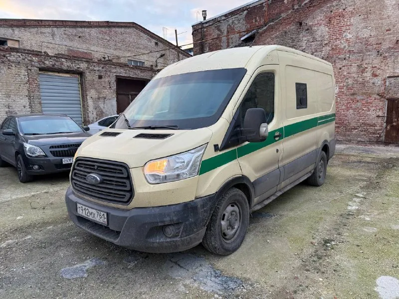 В продаже бронированный форд транзит, 2015 г. в. 2,2 дизель птс оригинал один окрас пробег 255 000 цена 1.150.000₽ +7-928-906-04-28 - фотография - 2
