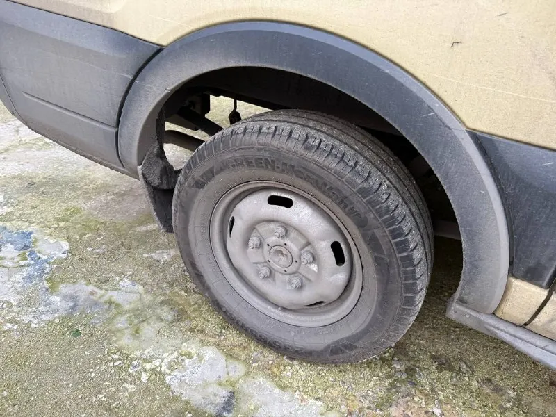 В продаже бронированный форд транзит, 2015 г. в. 2,2 дизель птс оригинал один окрас пробег 255 000 цена 1.150.000₽ +7-928-906-04-28 - фотография - 9