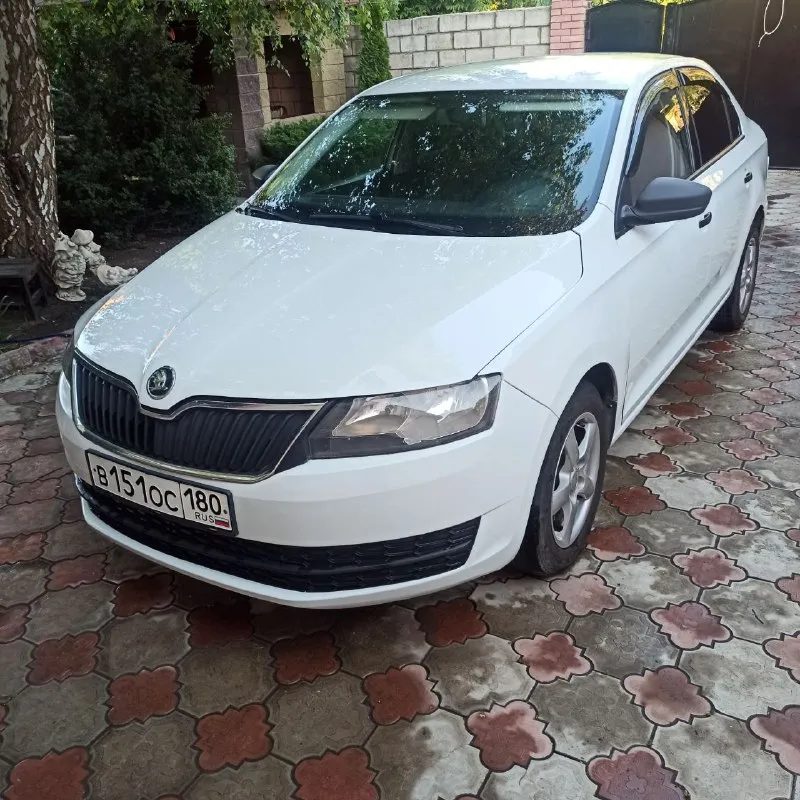 Skoda рапид 1.6 ат 2016 год двигатель и акп без проблем в хорошем состоянии+ по ходовой что надо зам... - фотография