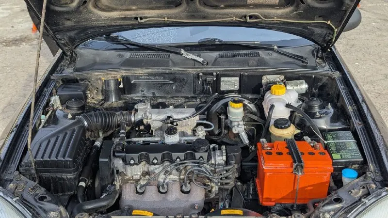 Продаю 📣 lanos с максимальной комплектацией 2012 год пробег 159 000 тысяч родного точно родного смотрите авто теку двигатель 1.5 бензин работает идеально масло от замены до замены коробка механика работает идеально не хрустит не скрипит просто идеально работает ходовая часть тоже работает идеально не стучит не скрипит не бьет не где не чего автомобиль без единого подкраска не где и не разу у автомобиля один владелец за всю историю его существования есть все документы по эксплуатации автомобиля целый пакет документов кому нужно все покажу у автомобиля работает кондиционер работает точно печка греет идеально можно ездить в одной футболки стекло подъемники работают быстро нормально стоит простенькая акустика салон идеальный не единой дырочки не прокуренный днище в идеальном состоянии состоянии автомобиля идеальное все работает каждая лампочка 💡 каждый поворотик каждая кнопочка цена 385 000 рублей возможно обмен на обмен цена другая звоните подробнее расскажу +79490887512 - фотография - 10