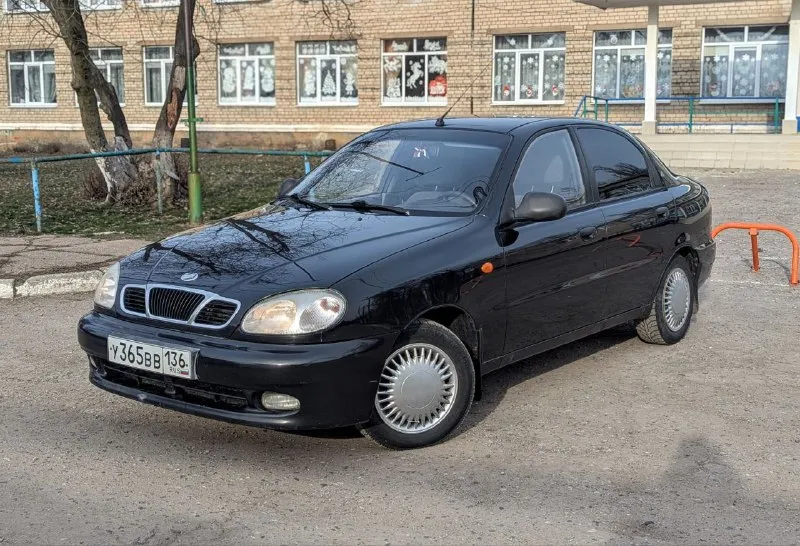 Продаю 📣 lanos с максимальной комплектацией 2012 год пробег 159 000 тысяч родного точно родного смотрите авто теку двигатель 1.5 бензин работает идеально масло от замены до замены коробка механика работает идеально не хрустит не скрипит просто идеально работает ходовая часть тоже работает идеально не стучит не скрипит не бьет не где не чего автомобиль без единого подкраска не где и не разу у автомобиля один владелец за всю историю его существования есть все документы по эксплуатации автомобиля целый пакет документов кому нужно все покажу у автомобиля работает кондиционер работает точно печка греет идеально можно ездить в одной футболки стекло подъемники работают быстро нормально стоит простенькая акустика салон идеальный не единой дырочки не прокуренный днище в идеальном состоянии состоянии автомобиля идеальное все работает каждая лампочка 💡 каждый поворотик каждая кнопочка цена 385 000 рублей возможно обмен на обмен цена другая звоните подробнее расскажу +79490887512 - фотография - 3