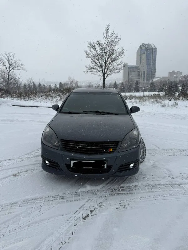 Продам opel vectra c 1.9 дизель. по машине для себя установил контурную подсветку салона. установлен планшет на android, в штатные места. регистратор и камера заднего вида. заводские фары с адаптивным светом. (поворачивают в сторону кручения рули, и подсвечивают слепые зоны) коробка 6 ступка. машина бодрая, резвая и хорошо стоит на дороге. цена 700.000₽ торг. по всем интересующим вопросам звоните +79498520220 📲 tg: @hellchik1 📞 звоните: +7(949)8520220 - фотография - 2