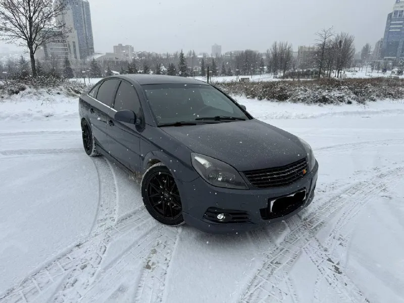 Продам opel vectra c 1.9 дизель. по машине для себя установил контурную подсветку салона. установлен планшет на android, в штатные места. регистратор и камера заднего вида. заводские фары с адаптивным светом. (поворачивают в сторону кручения рули, и подсвечивают слепые зоны) коробка 6 ступка. машина бодрая, резвая и хорошо стоит на дороге. цена 700.000₽ торг. по всем интересующим вопросам звоните +79498520220 📲 tg: @hellchik1 📞 звоните: +7(949)8520220 - фотография - 3