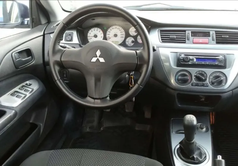 Продам или обмен mitsubishi lancer 9 универсал механика, хорошее техническое состояние, подогрев сидений, эл. стеклоподъемники, установлена хорошая музыка. цена 550 тыс. руб. с музыкой, без музыки 480 тыс. руб. снежное. +79496452107 +79494310630 📲 tg: @marina_chan_hai 📞 звоните: +7(949)6452107 - фотография - 3