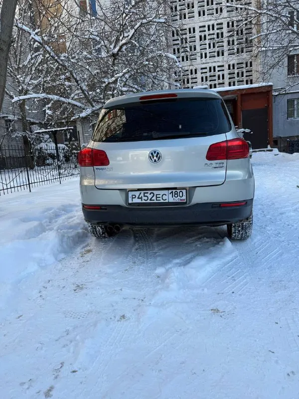 Продам семейное авто tiguan, 2012 год, 200 л. с., полный привод пробег 194т видеорегистратор и комплект летней резины стоимость 1200т, торг +79494635175 ( только телеграмм) 📞 звоните: +7(949)4635175 - фотография - 3