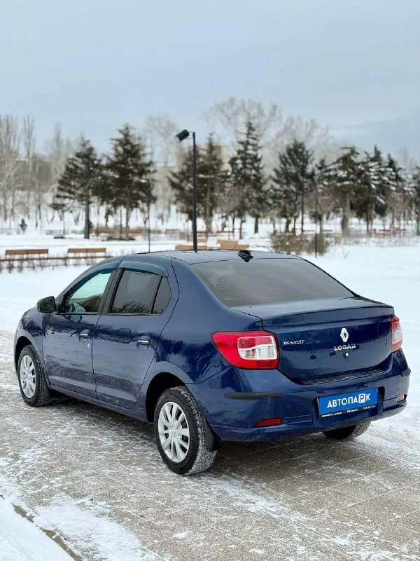 🇫🇷 renault logan 2 ат 💰цена: 830 000р 🏢город: мариуполь 📅год выпуска: 2017 🧾пробег: 121 139км. ⚙️двигатель: 1.6 16v ⛽топливо: бензин ⚙️кпп: автомат 📞 телефон: +7-949-727-41-51 +7-949-551-91-52 +7-989-263-55-56.. . le="background-image:url('//telegram. org/img/emoji/40/e29891.png')">☑️ оцинкованный кузов ☑️ отличное состояние 🚙 двигатель k4m 1.6 16v 102 л. с. самый надежный в линейке, в паре с классическим автоматом. ходовая без посторонних звуков, мягкая, высокий клиренс. ✅ шикарная комплектация: климатконтроль, гур, abs, airbag, полный электропакет, птф, центральный замок, кожаный мультируль, круиз контроль, два комплекта ключей, сигнализация. ❄️ новая зимняя резина. улица шевченко 2️⃣6️⃣9️⃣ 🏦 возможна продажа в кредит по двум документам. - фотография - 4