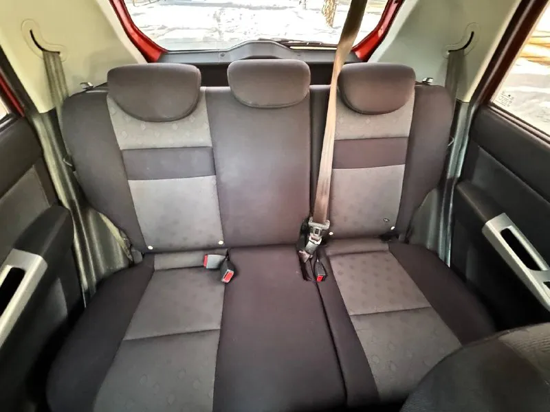 Продам: hyundai getz автомат 1.4 бензин, автомат 2009 года выпуска кузов отличный без дтп не бит заводской не гнилой нет намека даже на ржавчину днище, пороги, арки идеал очень много вложили в авто техника новой машины кондиционер электронные стеклоподъемники 4 шт. , гур, магнитола подогревы сидений партроники, сигнализация пробег оригинал 155.000 км можем ехать на любые сто и проверять я только за, за авто не стыдно звоните все по тел расскажу, таких автомобилей мало, хозяйский ухоженный цена:650.000 руб. торг символический у капота +79493829905 📲 tg: @vania_3773 📞 звоните: +7(949)3829905 - фотография - 6