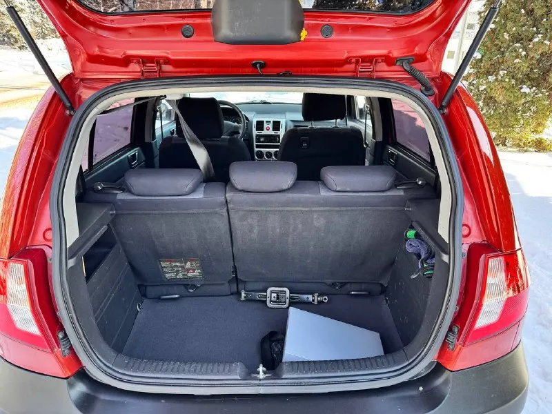 Продам: hyundai getz автомат 1.4 бензин, автомат 2009 года выпуска кузов отличный без дтп не бит заводской не гнилой нет намека даже на ржавчину днище, пороги, арки идеал очень много вложили в авто техника новой машины кондиционер электронные стеклоподъемники 4 шт. , гур, магнитола подогревы сидений партроники, сигнализация пробег оригинал 155.000 км можем ехать на любые сто и проверять я только за, за авто не стыдно звоните все по тел расскажу, таких автомобилей мало, хозяйский ухоженный цена:650.000 руб. торг символический у капота +79493829905 📲 tg: @vania_3773 📞 звоните: +7(949)3829905 - фотография - 7